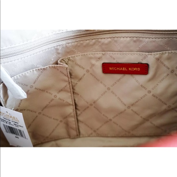 NWT MICHAEL KORS JET SET TRAVEL MEDIUM CARRYALL - Picture 4 of 8